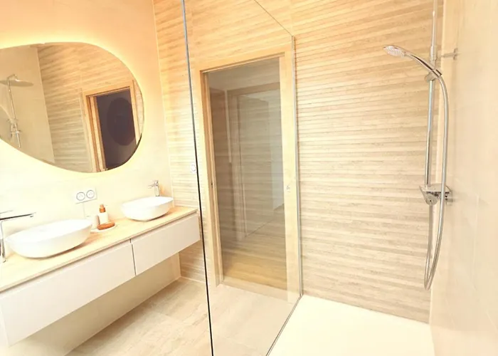 En Pleine Nature Avec Chevaux